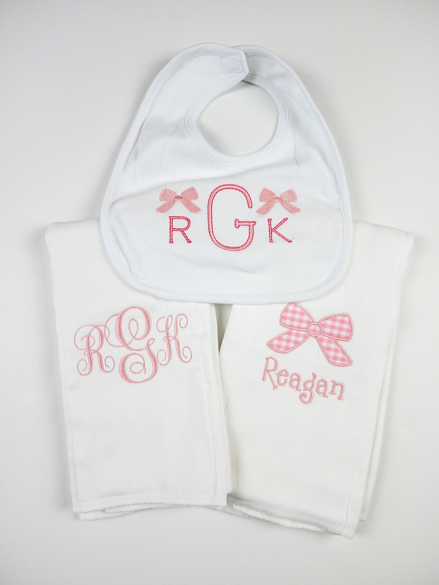 Personalized Bow Monogram Burp Cloth, Monogrammed Baby Gift, Cloth Diaper Burp Cloth, Custom Baby Shower Gift