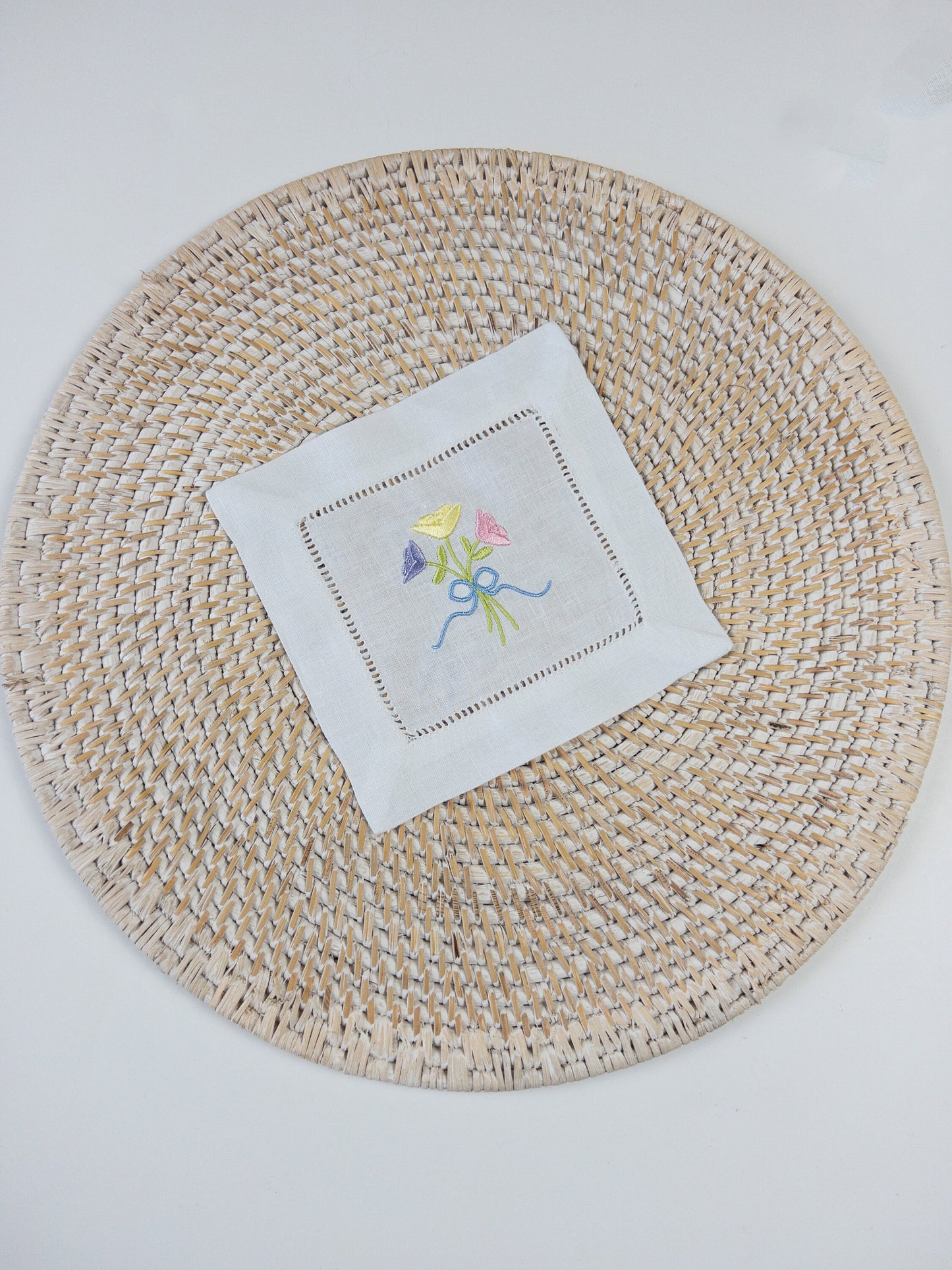 Flower Bouquet Napkin, Embroidered Floral Bouquet Linen Cocktail Napkin, Mother's Day Flowers, Linen Hemstitched Cocktail Napkins, Spring