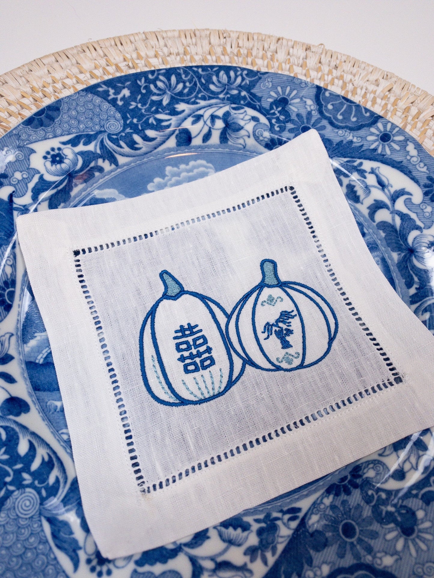 Blue and White Chinoiserie Chic Pumpkin Linen Cocktail Napkins